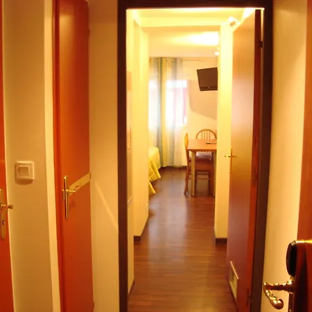 Lägenhetshotell Du Soleil Lourdes