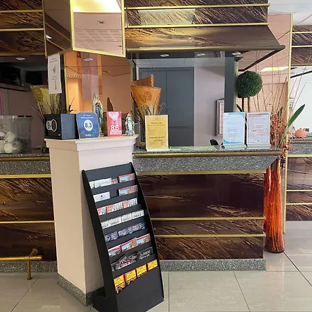 Du Soleil Lägenhetshotell 3*